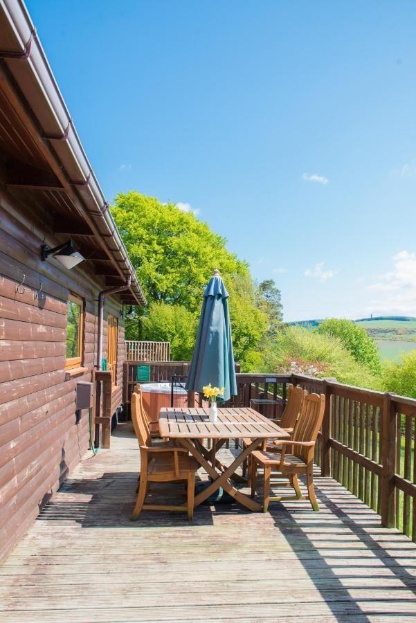 Douglas Fir Lodge With Hot Tub Near Cupar Fife Luthrie Экстерьер фото