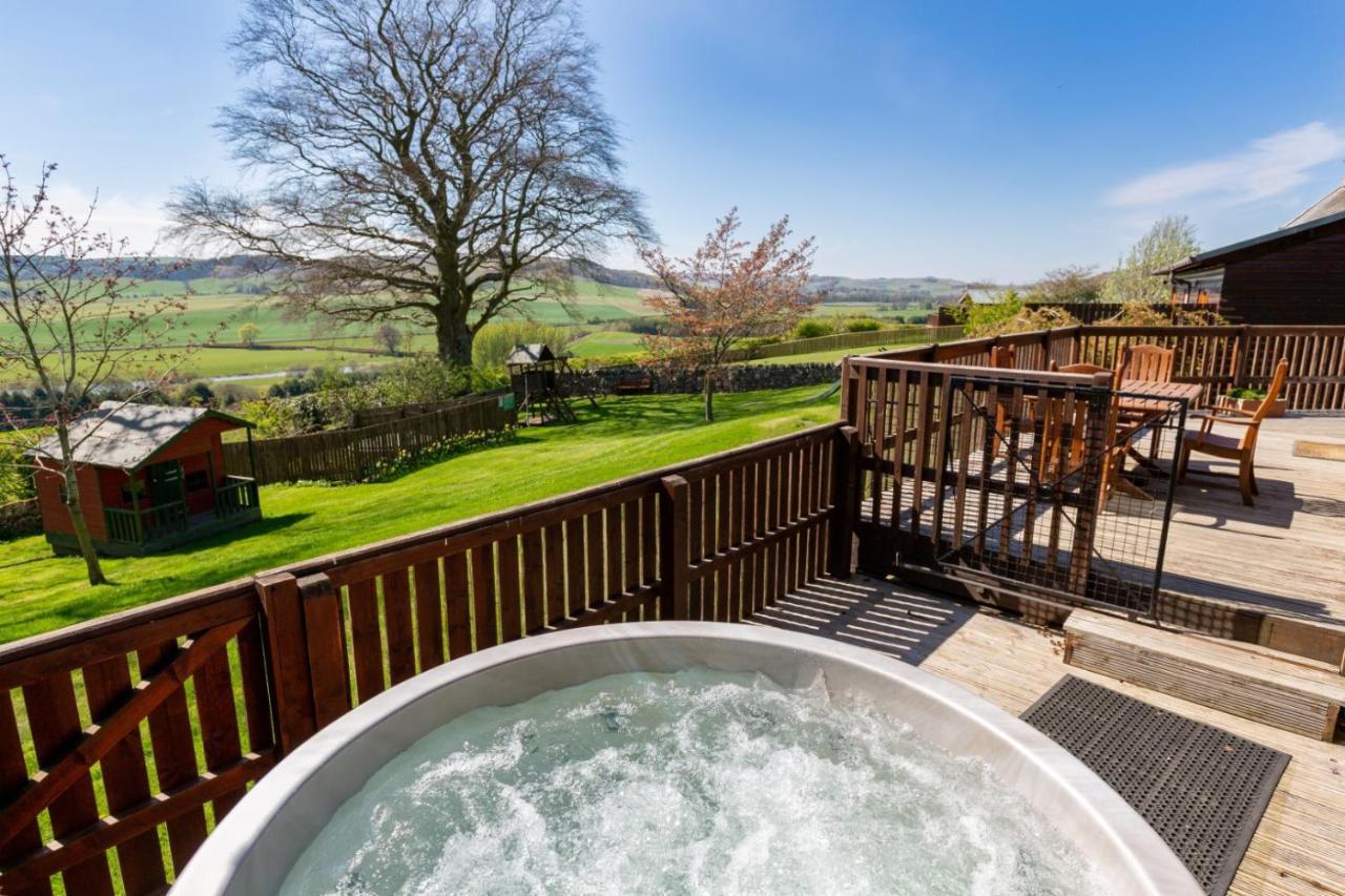 Douglas Fir Lodge With Hot Tub Near Cupar Fife Luthrie Экстерьер фото