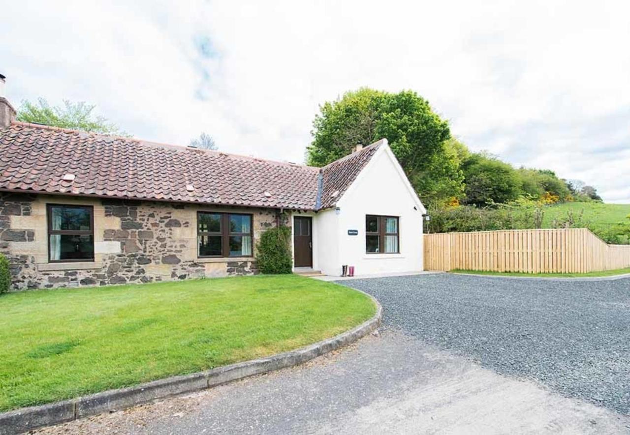 Douglas Fir Lodge With Hot Tub Near Cupar Fife Luthrie Экстерьер фото